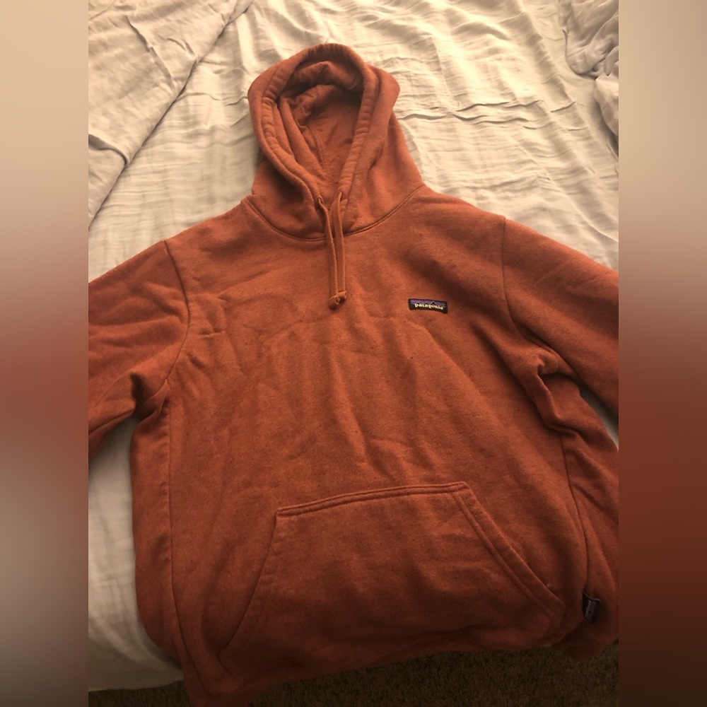 Patagonia men’s sweatshirt
